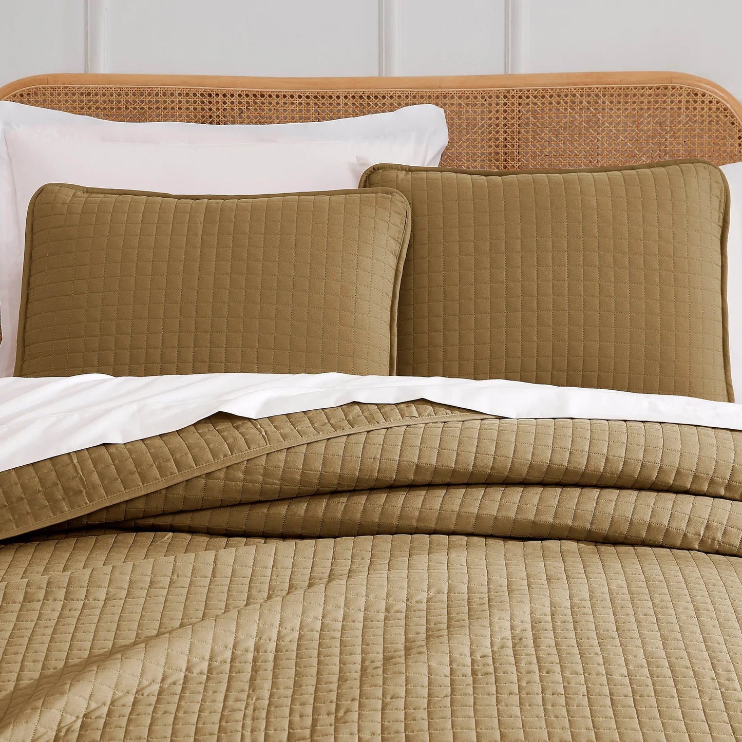 Small Squares Classic Quilt Set, Taupe